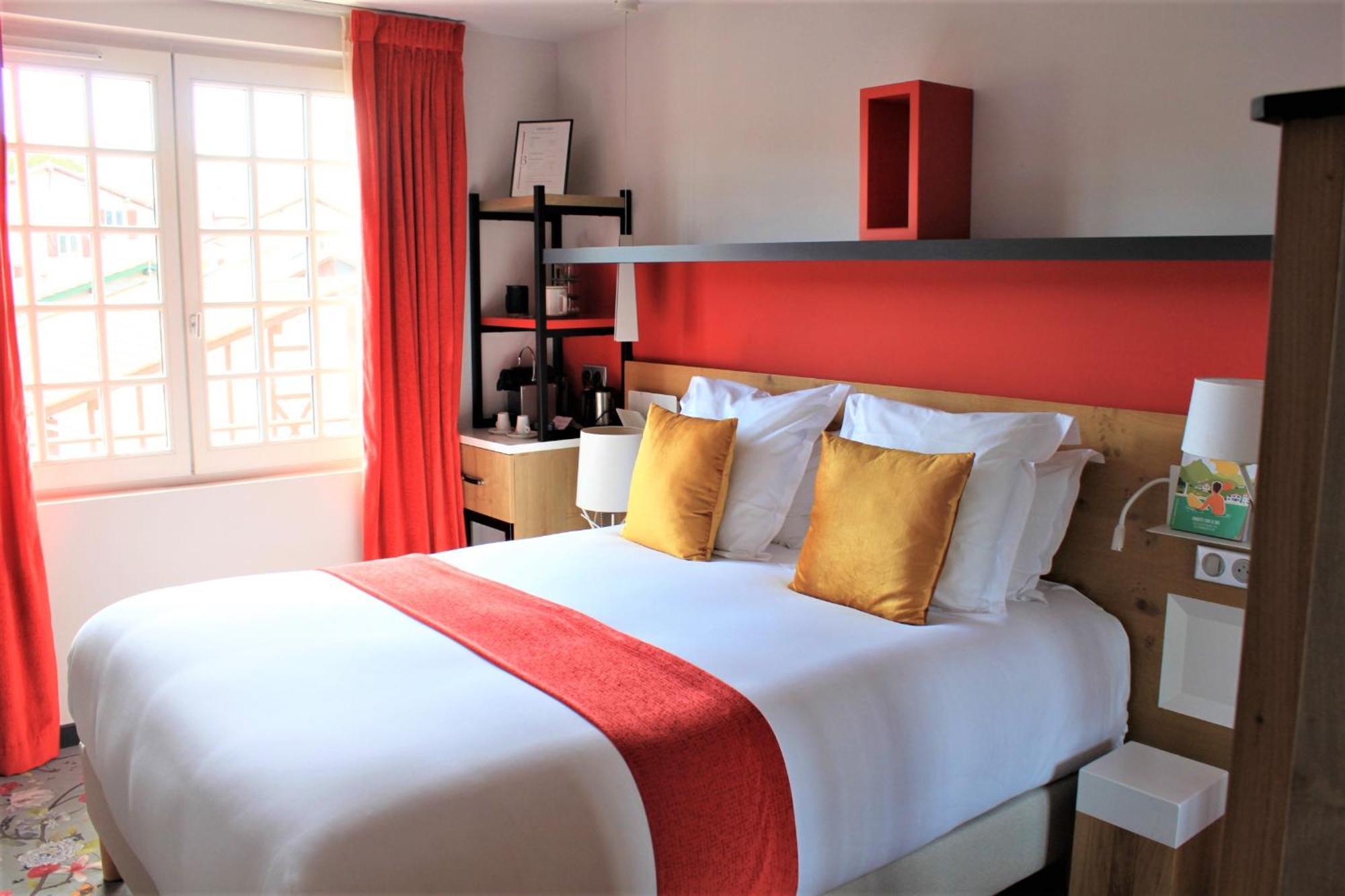 Hotel Berria Hasparren Zewnętrze zdjęcie