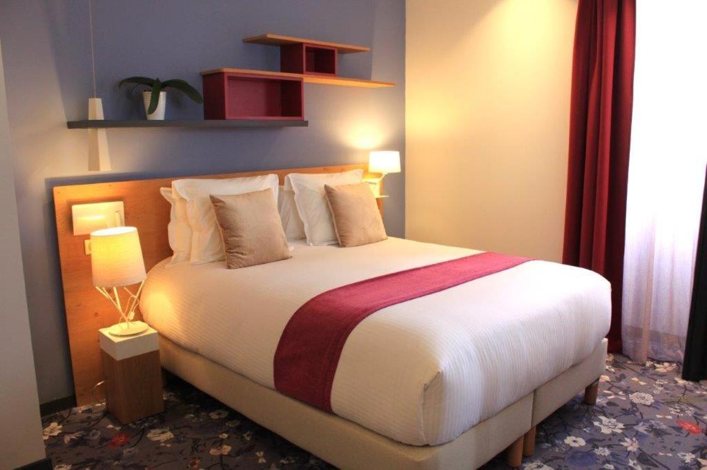 Hotel Berria Hasparren Zewnętrze zdjęcie